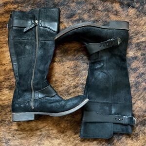 UGG Black Textured Material